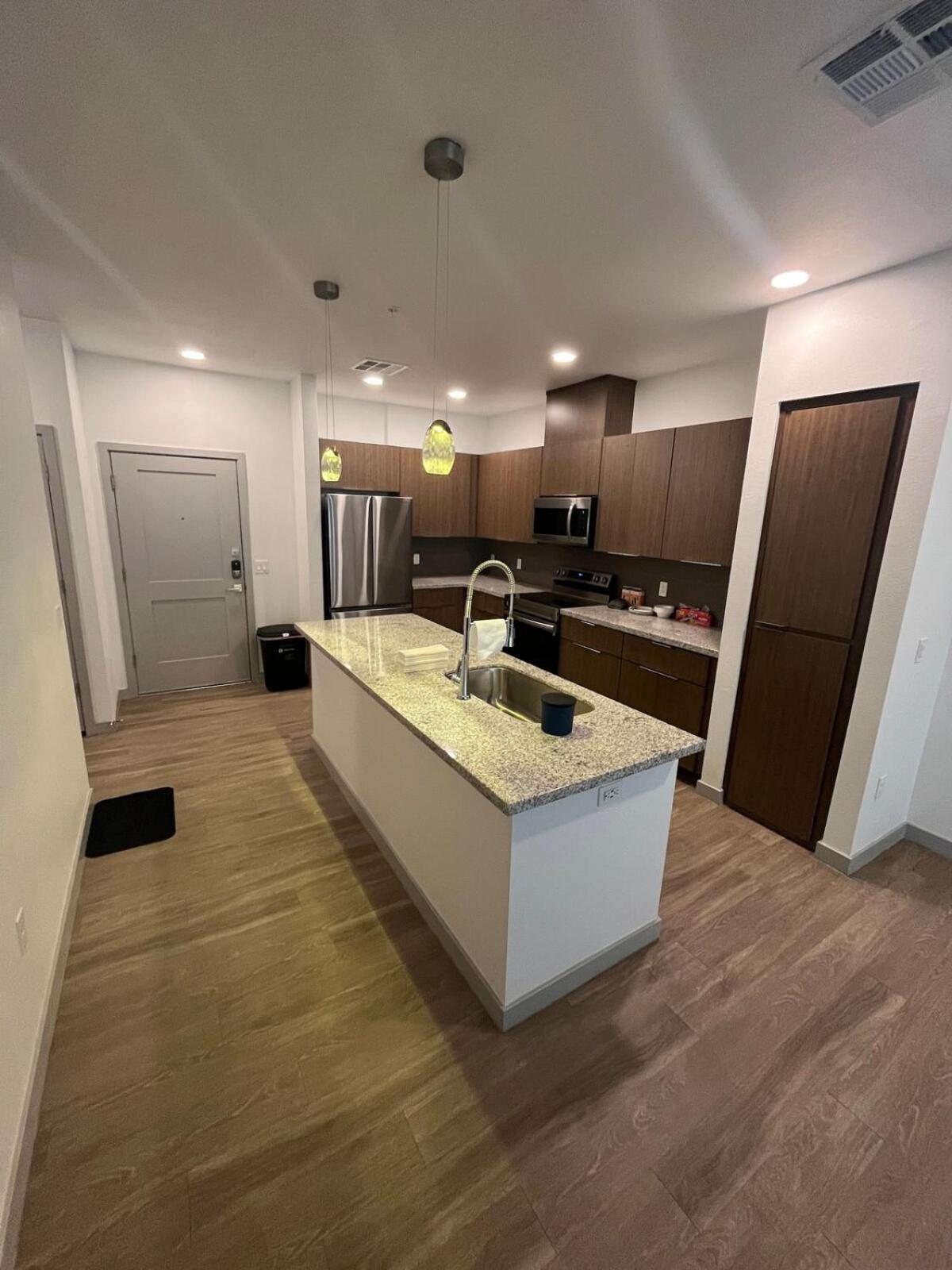 Apartment Luxury Minimalist Phoenix